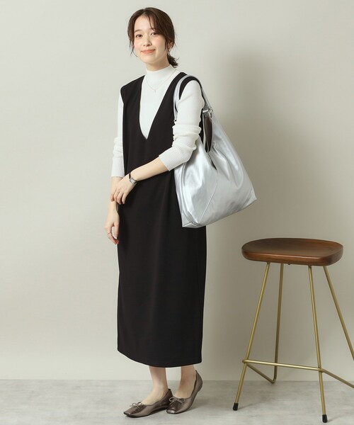 ITS'DEMO（イッツデモ）の「【A4対応】合皮Vカットトート（トートバッグ・レディース・ブロンズ/シルバー/ナチュラル/ブラック・00）」の6枚目の写真