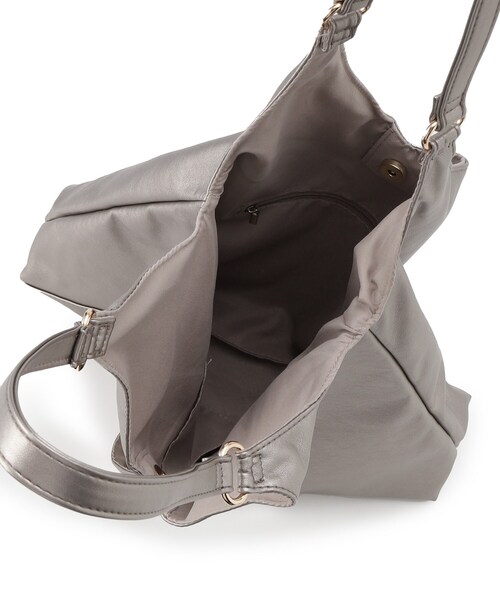 ITS'DEMO（イッツデモ）の「【A4対応】合皮Vカットトート（トートバッグ・レディース・ブロンズ/シルバー/ナチュラル/ブラック・00）」の21枚目の写真