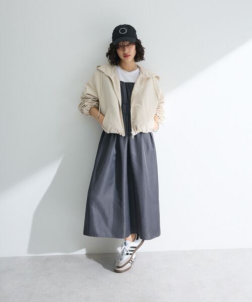 ELENCARE DUE(エレンカーレデュエ)の「・ELENCARE DUE バルーンショートマンパー(マウンテンパーカー・レディース・ブラック/ライトグレー/アイボリー・FREE)」の4枚目の写真