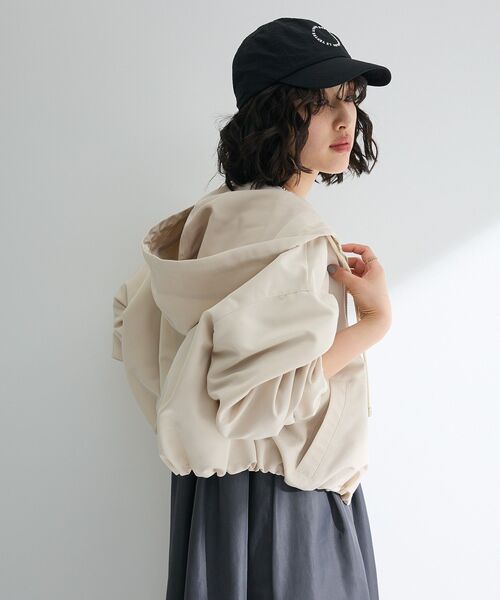 ELENCARE DUE(エレンカーレデュエ)の「・ELENCARE DUE バルーンショートマンパー(マウンテンパーカー・レディース・ブラック/ライトグレー/アイボリー・FREE)」の7枚目の写真