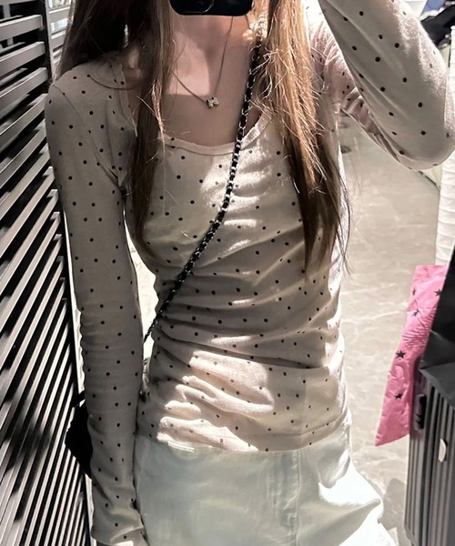 MEMECLE（メメクル）の「【 MEMECLE / メメクル 】ドット Uネックカットソー（Tシャツ/カットソー・レディース・グレー/アイボリー・S/M/L）」の14枚目の写真