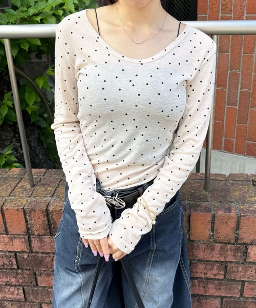 MEMECLE（メメクル）の「【 MEMECLE / メメクル 】ドット Uネックカットソー（Tシャツ/カットソー・レディース・グレー/アイボリー・S/M/L）」の17枚目の写真