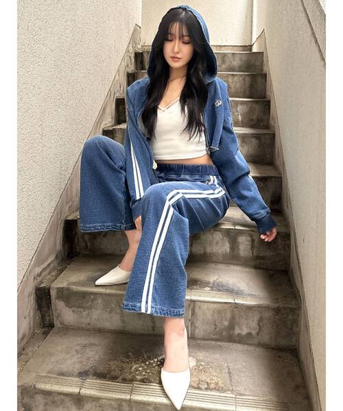 GYDA（ジェイダ）の「GD 2ラインカットデニムショートZIP UP