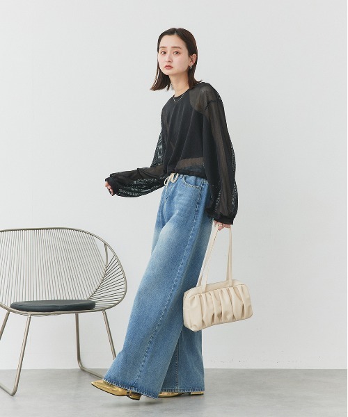 ad thie(アドティエ)の「ショート丈 ドロストメッシュプルオーバー(Tシャツ/カットソー・レディース・ブラック/オフホワイト・FREE)」の5枚目の写真