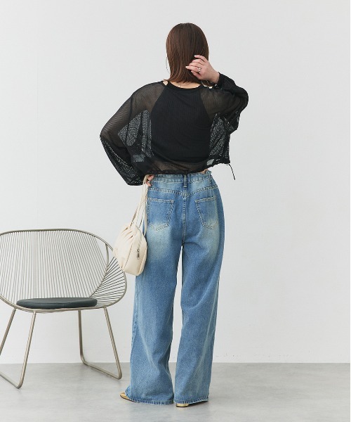 ad thie(アドティエ)の「ショート丈 ドロストメッシュプルオーバー(Tシャツ/カットソー・レディース・ブラック/オフホワイト・FREE)」の6枚目の写真