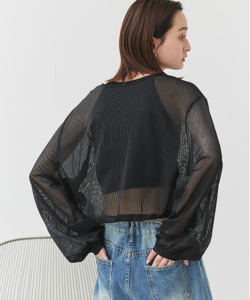 ad thie(アドティエ)の「ショート丈 ドロストメッシュプルオーバー(Tシャツ/カットソー・レディース・ブラック/オフホワイト・FREE)」の9枚目の写真