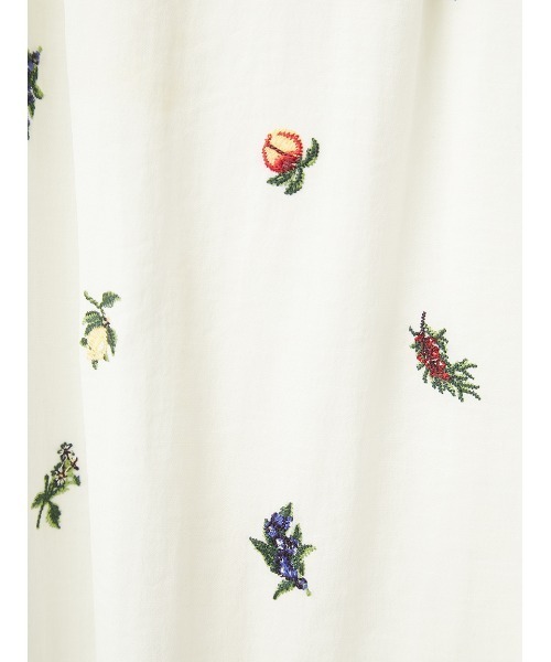 FRAY I.D（フレイアイディー）の「フルーツエンブロイダリー