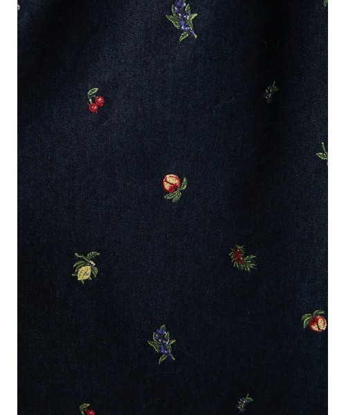 FRAY I.D（フレイアイディー）の「フルーツエンブロイダリー