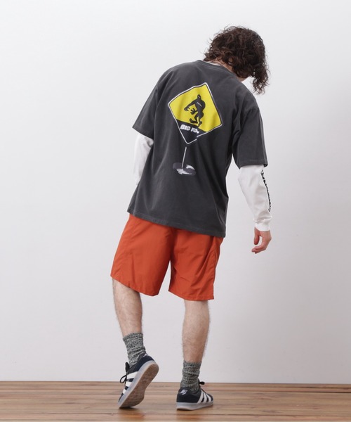 MANASTASH(マナスタッシュ)の「MANASTASH/マナスタッシュ PUMICE TEE CAUTION!/パミスTシャツ コーション!(Tシャツ/カットソー・メンズ・ホワイト/ブラック・S/M/L/XL)」の14枚目の写真