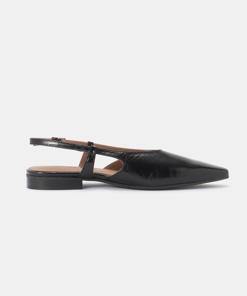 La TOTALITE（ラトータリテ）の「《WEB限定》【CARMENS/カルメンズ】 バックストラップフラットシューズ（その他シューズ・レディース・ブラック/アイボリー・36/37/38）」の5枚目の写真