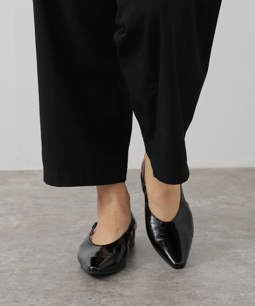 La TOTALITE（ラトータリテ）の「《WEB限定》【CARMENS/カルメンズ】 バックストラップフラットシューズ（その他シューズ・レディース・ブラック/アイボリー・36/37/38）」の11枚目の写真