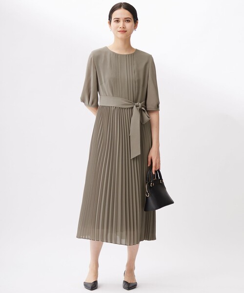 自由区(ジユウク)の「シフォンプリーツ ワンピース(ワンピース・レディース・ブラウン系/ネイビー系/ブラック系・44/48/50/46)」の11枚目の写真