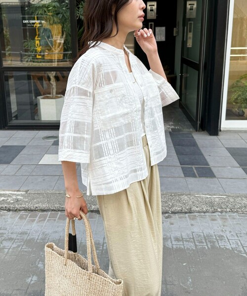 fredy emue(フレディエミュ)の「シアーチェック半袖シャツ(シャツ/ブラウス・レディース・ネイビー/オフホワイト・38)」の12枚目の写真