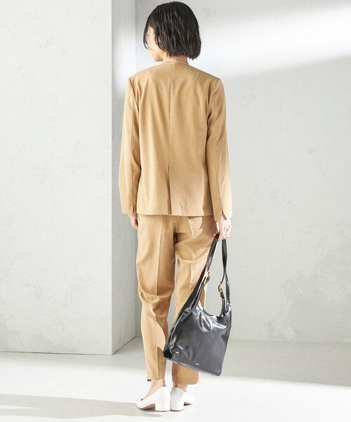 SHIPS（シップス）の「〈手洗い可能〉FUNCTIONAL テーパード パンツ（セットアップ対応）（その他パンツ・レディース・ベージュ/ネイビー・36/38/40）」の6枚目の写真