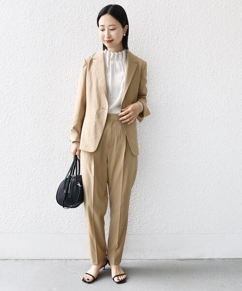 SHIPS（シップス）の「〈手洗い可能〉FUNCTIONAL テーパード パンツ（セットアップ対応）（その他パンツ・レディース・ベージュ/ネイビー・36/38/40）」の15枚目の写真