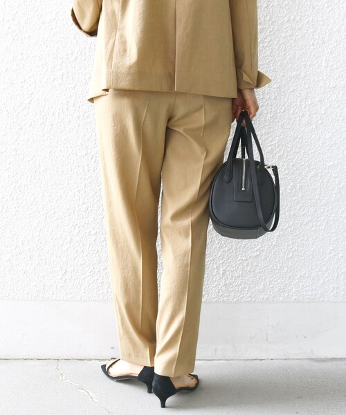 SHIPS（シップス）の「〈手洗い可能〉FUNCTIONAL テーパード パンツ（セットアップ対応）（その他パンツ・レディース・ベージュ/ネイビー・36/38/40）」の20枚目の写真