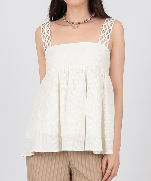 SUWDEE(スーディー)の「gather flare camisole blouse(キャミソール・レディース・アイボリー/ブラック・FREE)」の6枚目の写真