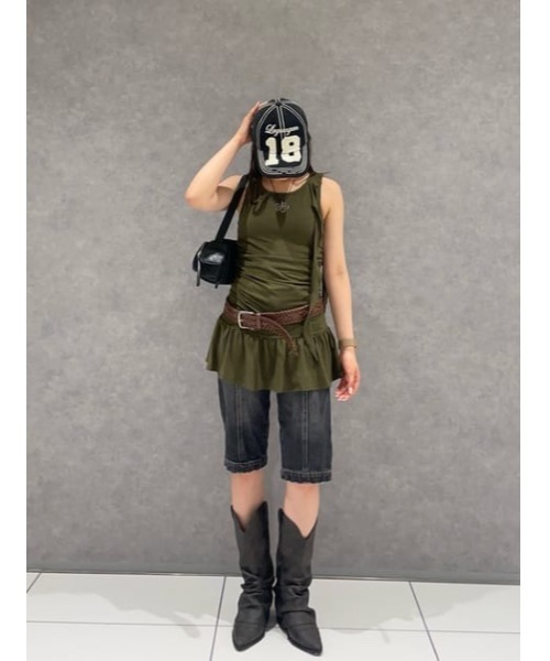 LAGUA GEM（ラグアジェム）の「CRASH POINT FRILL チュニック（Tシャツ/カットソー・レディース・チャコールグレー/ライトベージュ/カーキ・FREE）」の15枚目の写真