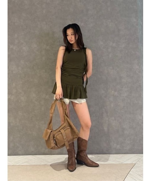 LAGUA GEM（ラグアジェム）の「CRASH POINT FRILL チュニック（Tシャツ/カットソー・レディース・チャコールグレー/ライトベージュ/カーキ・FREE）」の14枚目の写真