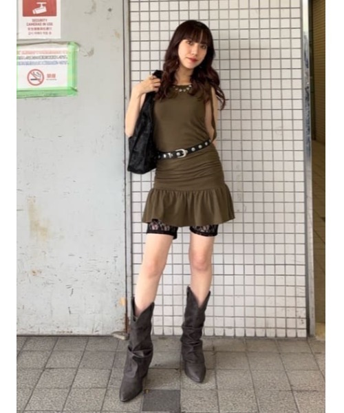 LAGUA GEM（ラグアジェム）の「CRASH POINT FRILL チュニック（Tシャツ/カットソー・レディース・チャコールグレー/ライトベージュ/カーキ・FREE）」の13枚目の写真