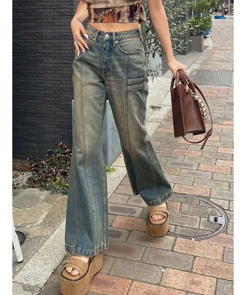 EVRIS（エヴリス）の「センターシームワイドフレアデニムパンツ（デニムパンツ・レディース・ブラック/インディゴブルー・SMALL/MEDIUM）」の2枚目の写真