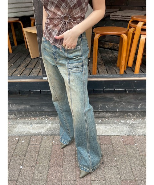 EVRIS（エヴリス）の「センターシームワイドフレアデニムパンツ（デニムパンツ・レディース・ブラック/インディゴブルー・SMALL/MEDIUM）」の20枚目の写真