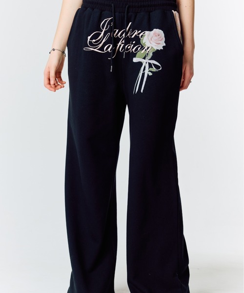 LARTIGENT(ラーティゼン)の「L15 ROSE TRAINING PANTS(スウェットパンツ・レディース・ブラック/その他・FREE)」の2枚目の写真