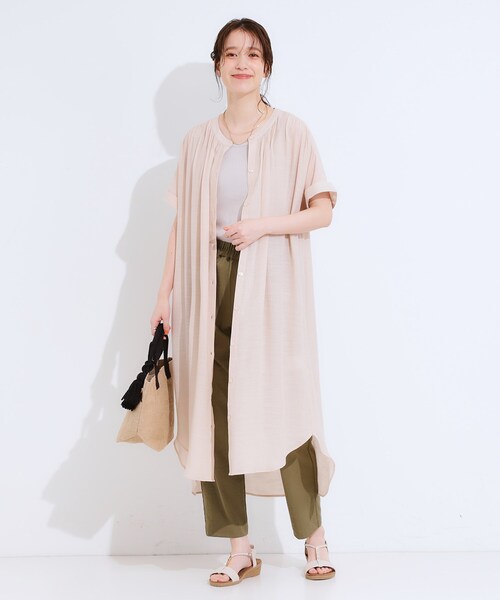 SHOO・LA・RUE(シューラルー)の「【洗える/S-LL/ひんやり】ふんわり軽やかに 前あきロングシャツ(ワンピース・レディース・レッド系1/ベージュ/ネイビー/ブルー・04/03/02/01)」の9枚目の写真