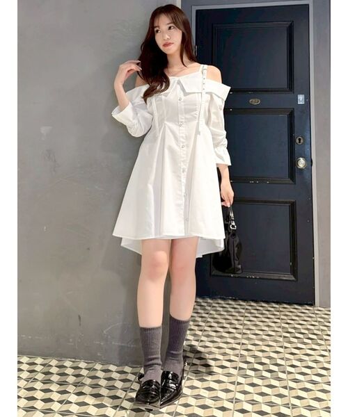 dazzlin（ダズリン）の「レイヤードイレヘムシャツワンピース（ワンピース・レディース・オフホワイト/キャメル/ネイビー・SMALL/MEDIUM）」の6枚目の写真