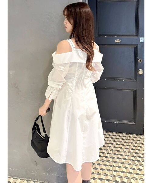 dazzlin（ダズリン）の「レイヤードイレヘムシャツワンピース（ワンピース・レディース・オフホワイト/キャメル/ネイビー・SMALL/MEDIUM）」の8枚目の写真