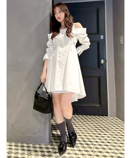 dazzlin（ダズリン）の「レイヤードイレヘムシャツワンピース（ワンピース・レディース・オフホワイト/キャメル/ネイビー・SMALL/MEDIUM）」の9枚目の写真