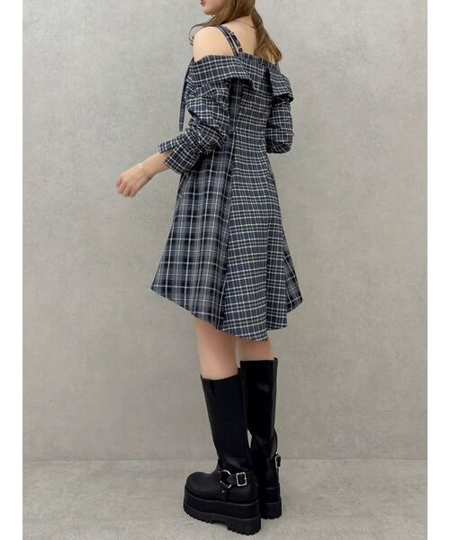dazzlin(ダズリン)の「レイヤードイレヘムシャツワンピース(ワンピース・レディース・オフホワイト/キャメル/ネイビー・SMALL/MEDIUM)」の18枚目の写真