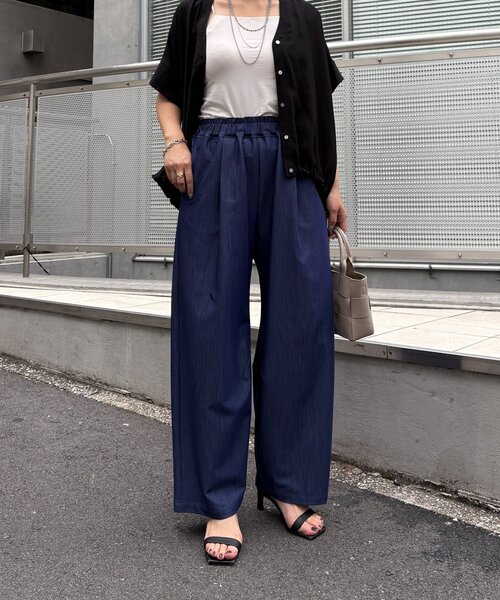 Jena espace merveilleux(ジェナ エスパスメルヴェイユ)の「【ムレないベタつかない!】デニムライクカーブパンツ(その他パンツ・レディース・ブルー/ネイビー・FREE)」の4枚目の写真