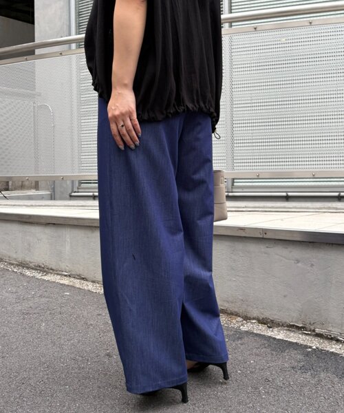 Jena espace merveilleux(ジェナ エスパスメルヴェイユ)の「【ムレないベタつかない!】デニムライクカーブパンツ(その他パンツ・レディース・ブルー/ネイビー・FREE)」の8枚目の写真