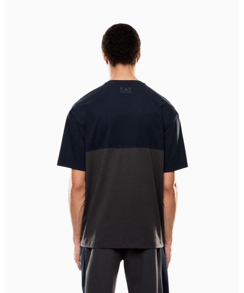 EMPORIO ARMANI EA7(エンポリオアルマーニイーエーセブン)の「【エンポリオ アルマーニ EA7】Athletic Colour Block クルーネックTシャツ コットン混紡(Tシャツ/カットソー・メンズ・ネイビー/ピンク/カーキ/グレー・SMALL/MEDIUM/LARGE/X-LARGE/XX-LARGE/X-SMALL)」の19枚目の写真