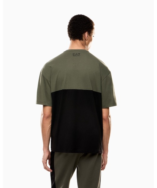 EMPORIO ARMANI EA7(エンポリオアルマーニイーエーセブン)の「【エンポリオ アルマーニ EA7】Athletic Colour Block クルーネックTシャツ コットン混紡(Tシャツ/カットソー・メンズ・ネイビー/ピンク/カーキ/グレー・SMALL/MEDIUM/LARGE/X-LARGE/XX-LARGE/X-SMALL)」の5枚目の写真