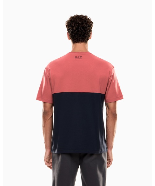 EMPORIO ARMANI EA7(エンポリオアルマーニイーエーセブン)の「【エンポリオ アルマーニ EA7】Athletic Colour Block クルーネックTシャツ コットン混紡(Tシャツ/カットソー・メンズ・ネイビー/ピンク/カーキ/グレー・SMALL/MEDIUM/LARGE/X-LARGE/XX-LARGE/X-SMALL)」の9枚目の写真