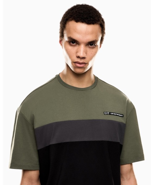 EMPORIO ARMANI EA7(エンポリオアルマーニイーエーセブン)の「【エンポリオ アルマーニ EA7】Athletic Colour Block クルーネックTシャツ コットン混紡(Tシャツ/カットソー・メンズ・ネイビー/ピンク/カーキ/グレー・SMALL/MEDIUM/LARGE/X-LARGE/XX-LARGE/X-SMALL)」の13枚目の写真