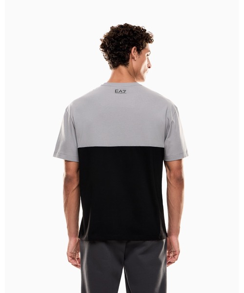 EMPORIO ARMANI EA7(エンポリオアルマーニイーエーセブン)の「【エンポリオ アルマーニ EA7】Athletic Colour Block クルーネックTシャツ コットン混紡(Tシャツ/カットソー・メンズ・ネイビー/ピンク/カーキ/グレー・SMALL/MEDIUM/LARGE/X-LARGE/XX-LARGE/X-SMALL)」の15枚目の写真
