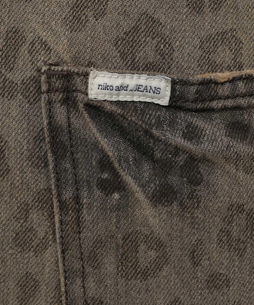 niko and...(ニコアンド)の「【NKJ 2025AW】COMPACT FLARE DENIM(デニムパンツ・レディース・インディゴブルー/チャコール/ブラウン/ネイビー・LARGE/MEDIUM)」の9枚目の写真