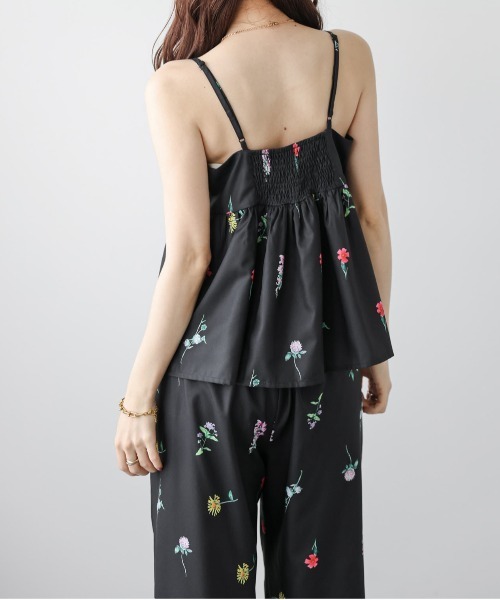 週末限定お値下げフラワープリント ペプラムトップス 34 Fit more フラワー刺繍バルーンスリーブペプラムトップス