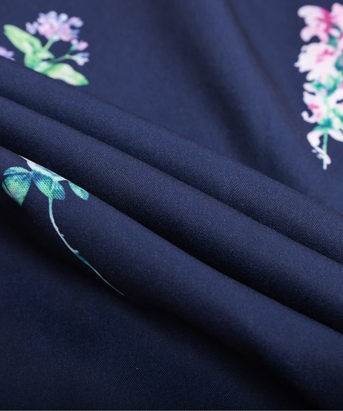 セール】フラワープリント ペプラムキャミ セットアップ