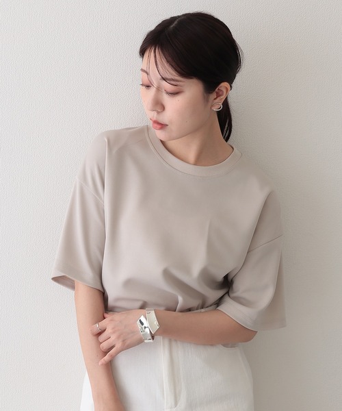 Lace Ladies(レースレディース)の「クルーネック ベーシック ドロップショルダー 半袖 Tシャツ(Tシャツ/カットソー・レディース・ブラック/グレイッシュベージュ/ホワイト/グリーン/ベージュ・M/L/XL/S)」の12枚目の写真