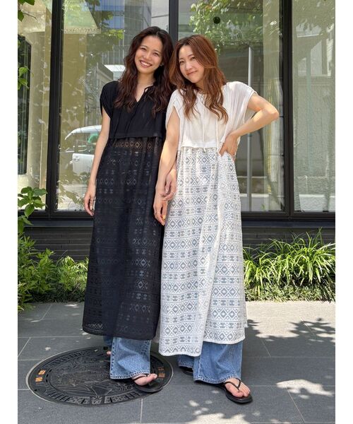 Ungrid(アングリッド)の「メッシュレースノースリワンピース(ワンピース・レディース・ブラック/オフホワイト・FREE)」の4枚目の写真