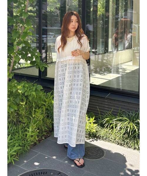 Ungrid(アングリッド)の「メッシュレースノースリワンピース(ワンピース・レディース・ブラック/オフホワイト・FREE)」の6枚目の写真