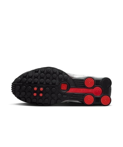NIKE（ナイキ）の「NIKE Wmns Shox R4（ナイキ ウィメンズ ショックス R4）（スニーカー・レディース・ホワイト系/ブラック系2/ブラック系1・25cm/23cm/24.5cm/24cm/23.5cm）」の12枚目の写真