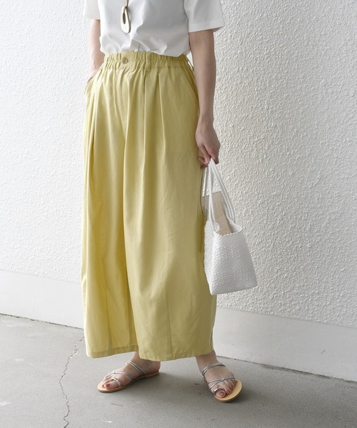SHIPS.me(シップスミー)の「【ZOZO限定】SHIPS.me: 綿麻 タック バルーン パンツ(その他パンツ・レディース・ナチュラル/カーキ/ブラック/ライトベージュ/サックスブルー/ダークブラウン/ネイビー/イエロー・マルチサイズ)」の8枚目の写真