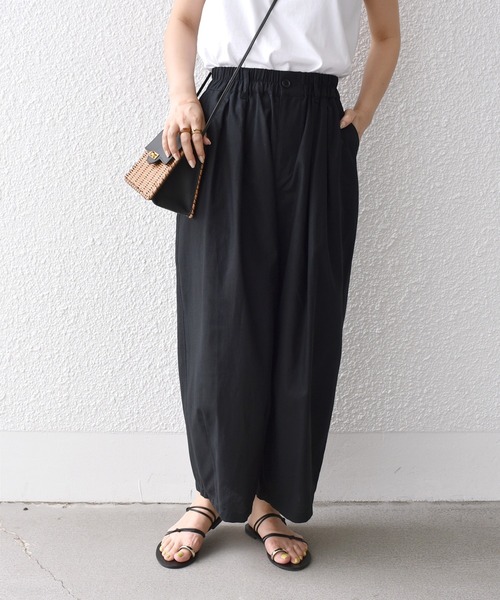 SHIPS.me(シップスミー)の「【ZOZO限定】SHIPS.me: 綿麻 タック バルーン パンツ(その他パンツ・レディース・ナチュラル/カーキ/ブラック/ライトベージュ/サックスブルー/ダークブラウン/ネイビー/イエロー・マルチサイズ)」の15枚目の写真