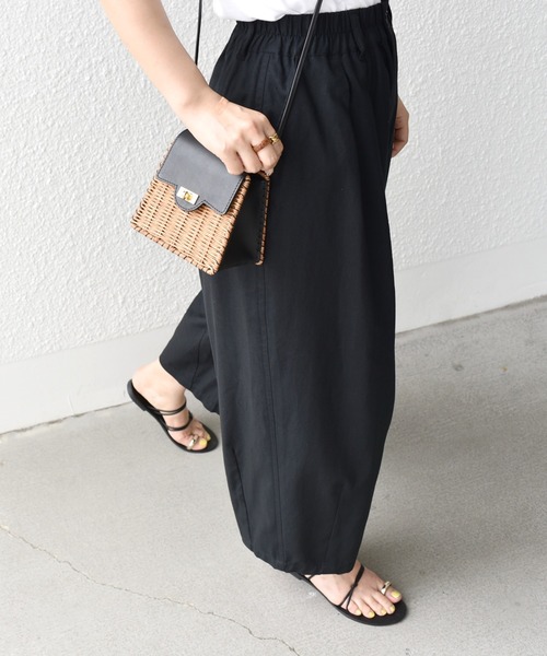 SHIPS.me(シップスミー)の「【ZOZO限定】SHIPS.me: 綿麻 タック バルーン パンツ(その他パンツ・レディース・ナチュラル/カーキ/ブラック/ライトベージュ/サックスブルー/ダークブラウン/ネイビー/イエロー・マルチサイズ)」の20枚目の写真