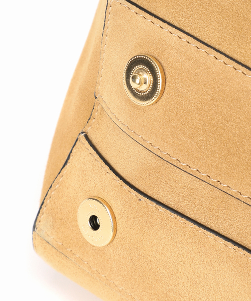Zanchetti(ザンチェッティ)の「【ZANCHETTI / ザンケッティ】SUEDE AMLETO 20:バッグ(ショルダーバッグ・レディース・キャメル・FREE)」の18枚目の写真